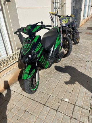 Yamaha Jog Scooter Negro/Verde