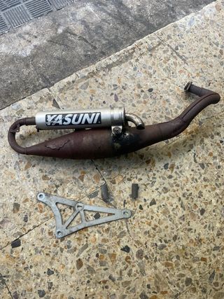 Tubo de escape Yasuni Off-Road