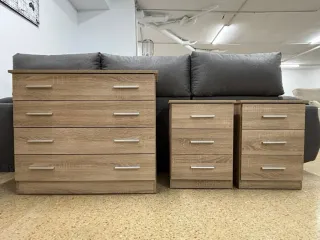 OFERTA de comoda y mesitas a estrenar!!