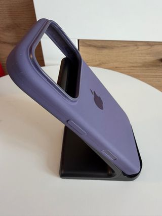 Funda Silicona iPhone 17 Pro Morado Apple