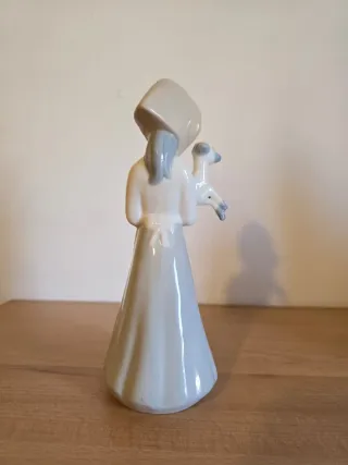 Figura Pastora porcelana. Nao by Lladró