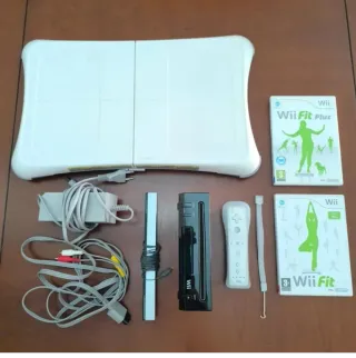 Pack Consola Wii Negra + Wii Fit Plus