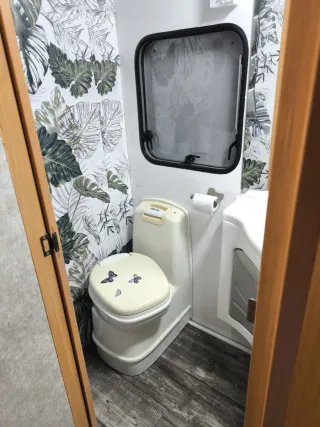 Caravana Ace Camel 750 KG