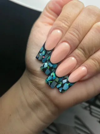 Servicio de uñas acrilicas