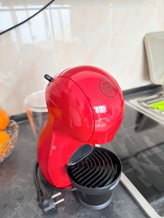 Cafetera Nescafé Dolce Gusto Roja