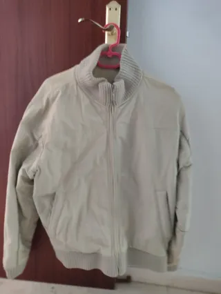 Chaquetón de invierno beige