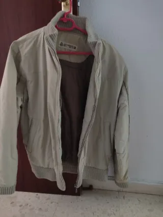 Chaquetón de invierno beige