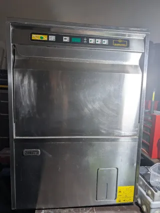Lavaplatos  hostelería Zanussi LS6EA