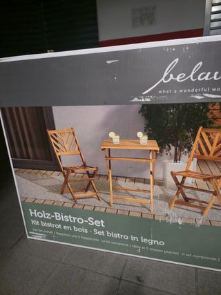 Set Tavolo Pieghevole con 2 Sedie in Legno