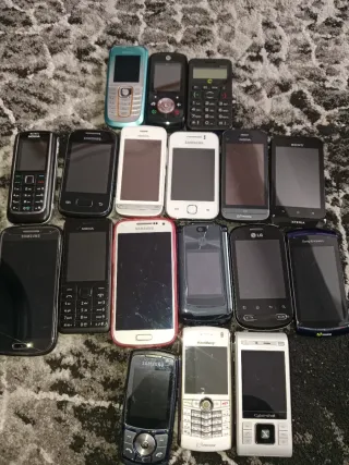 Lote 18 móviles Motorola, Nokia, Samsung,LG, ...