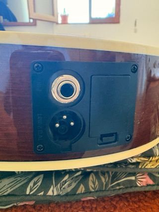 Guitarra electroacústica Garrido