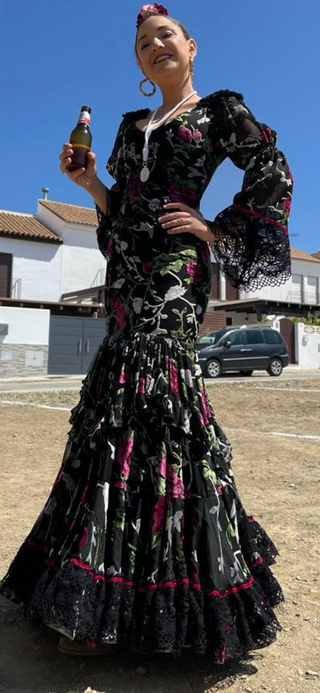Traje de flamenca Manuela Macias negro