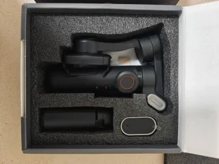 Stabilizzatore Gimbal 3 Assi AOCHUAN Smart X PRO