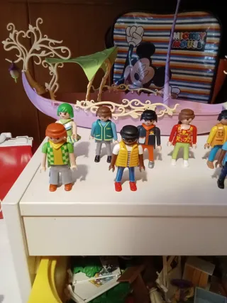 Playmobil 10 figuras variadas