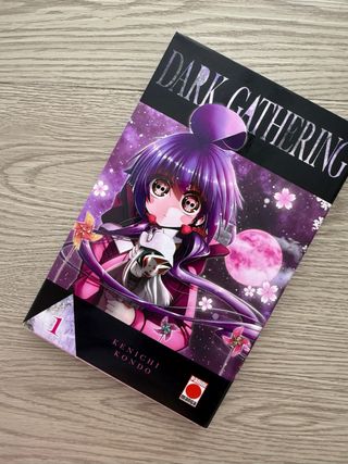 Primer volumen del manga Dark Gathering