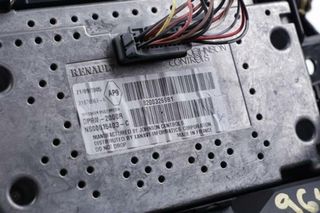 Pantalla gps renault 8200326981 laguna 2.0 127658