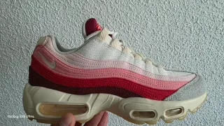 Zapatillas Nike LeBron Negras y Rosas air max 95