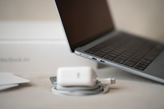 MacBook Air M4 Azul Cielo con Garantía