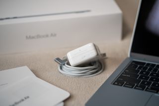 MacBook Air M4 Azul Cielo con Garantía