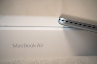 MacBook Air M4 Azul Cielo con Garantía