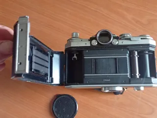 Edixa Reflex + Obiettivo ENNA 135mm – Fotocamera analogica