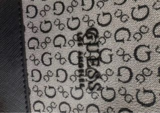 Mochila Guess Negra y Gris
