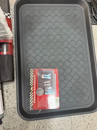 7 Accesorios para Coche: Alfombrillas y más