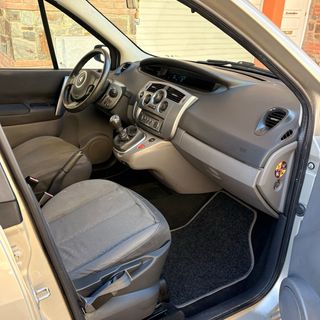 Renault Scenic 2009 con etiqueta C 🟢