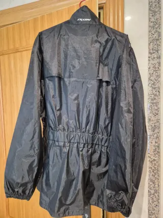 Chubasquero moto IXON