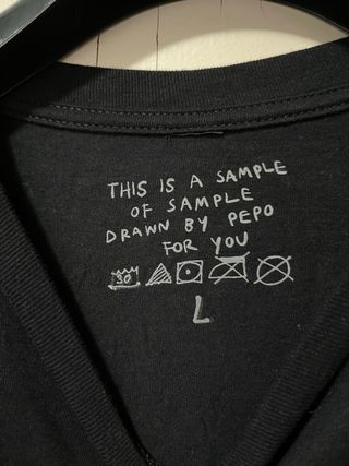 Camiseta Sample Canvas Pepo Moreno