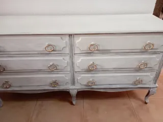 Cómoda de madera estilo vintage