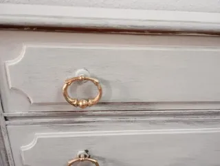 Cómoda de madera estilo vintage