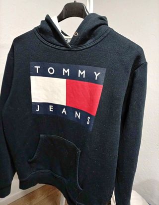 Sudadera Tommy Jeans Negra Logo Multicolor
