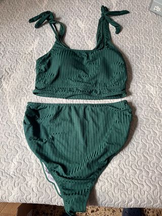 Bikini premamá verde