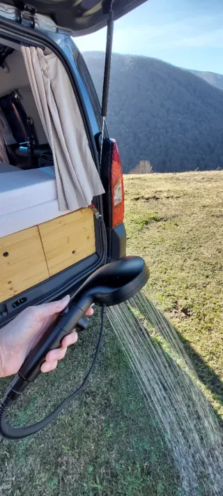 Peugeot Partner 1.6HDi 92-Camperizada y homologada