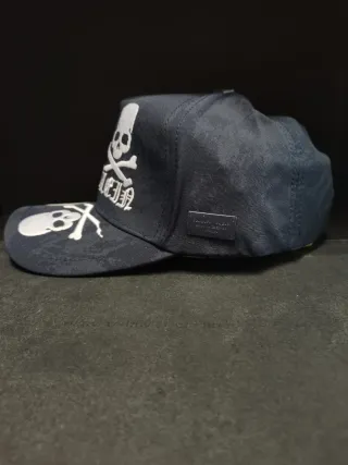 Gorra Philipp Plein Calavera y Tibias Cruzadas