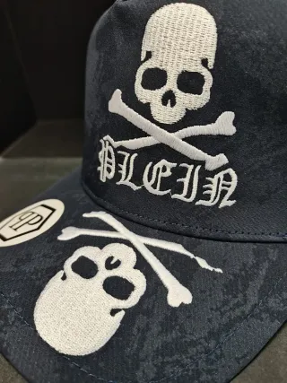 Gorra Philipp Plein Calavera y Tibias Cruzadas