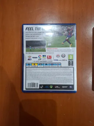 Juegos PS4 FIFA 14 y FIFA 15