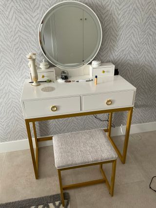 Tocador Beliani con espejo y taburete (LED).