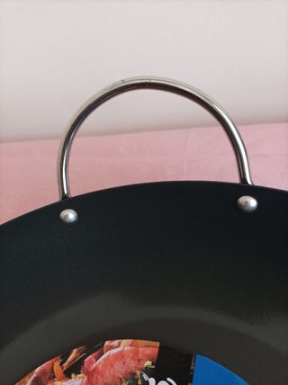 Tegame con manici con cartellino