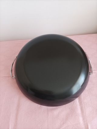 Tegame con manici con cartellino