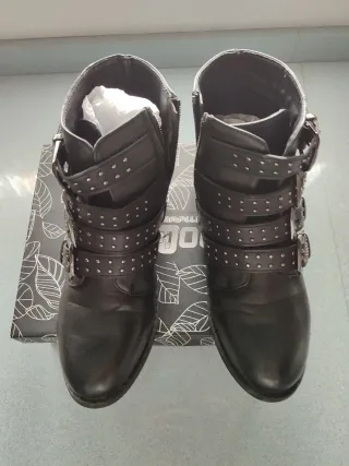 Botines negros