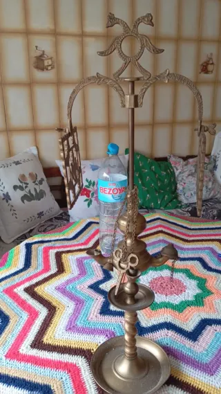 Candelabro antiguo de bronce