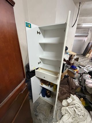 Armario de baño blanco