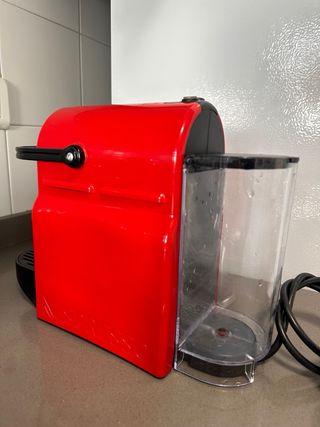 Cafetera Nespresso Krups Roja