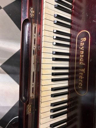 Piano Antiguo