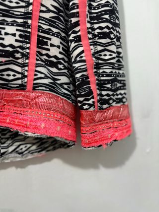 Chaqueta mujer tachuelas rosa y negro