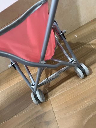 Carrito de juguete rosa y gris
