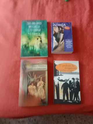 Libros, novelas ;