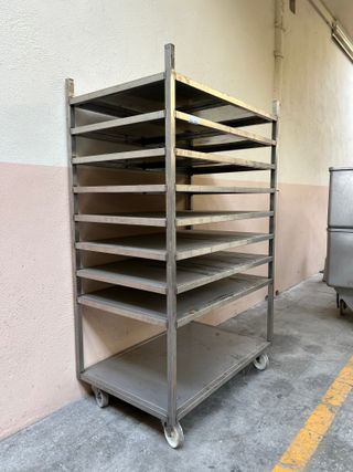 Carro INOX con estantes